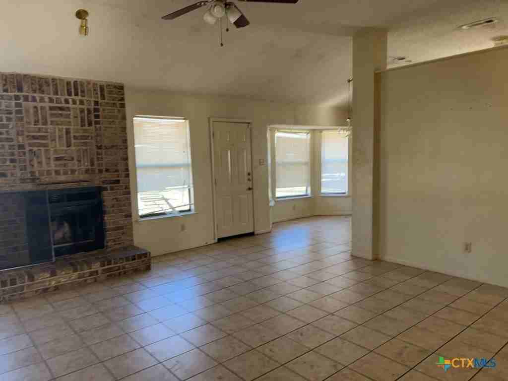 4405 Greenlee Dr - Photo 4 of 12