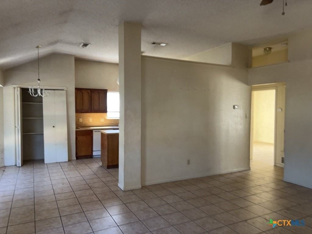 4405 Greenlee Dr - Photo 5 of 12