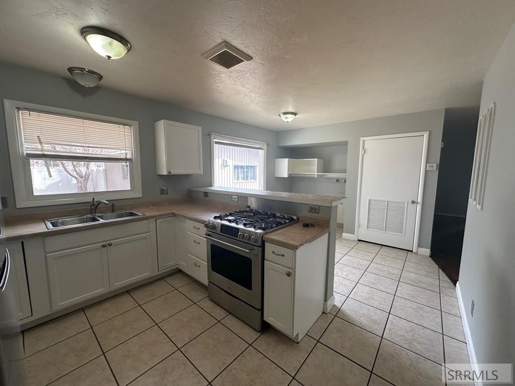 1165 Homer Ave - Photo 3 of 12