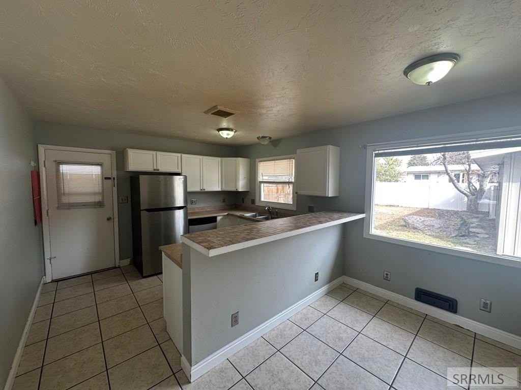 1165 Homer Ave - Photo 4 of 12