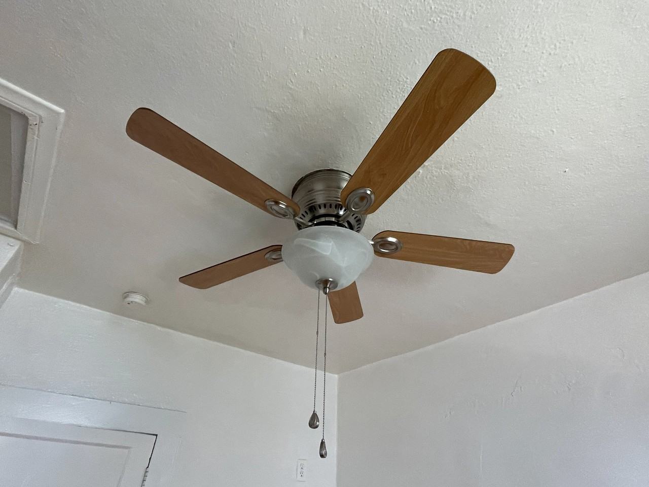 408 Topeka St Rm B - Photo 6 of 10