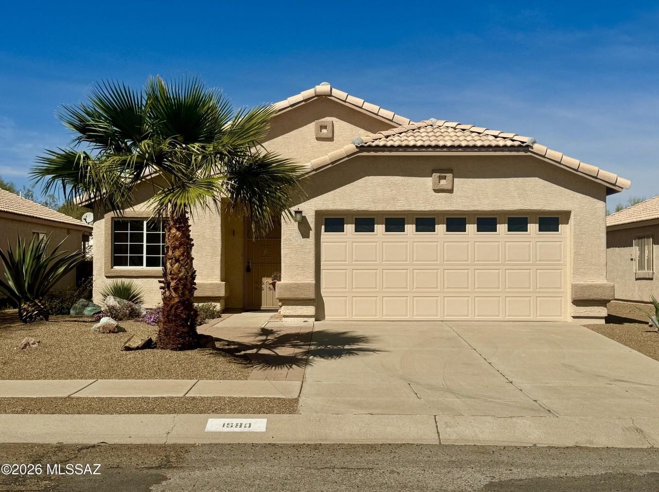 1980 W Cholla Estate Dr