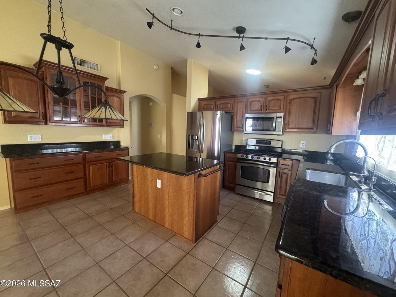 1980 W Cholla Estate Dr - Photo 5 of 24