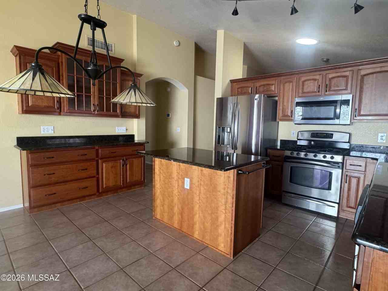 1980 W Cholla Estate Dr - Photo 7 of 24