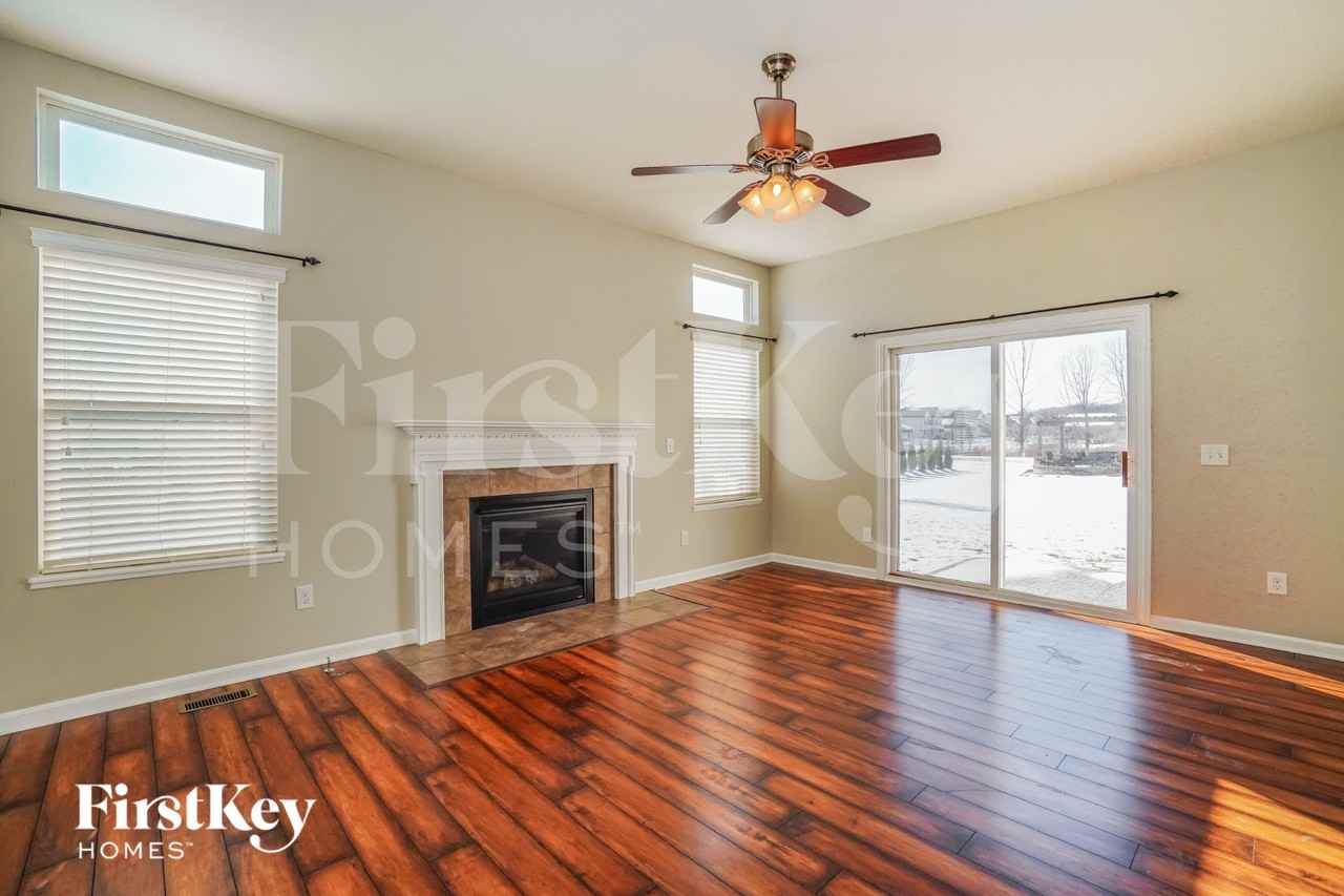 1967 Caplinger Dr - Photo 3 of 15