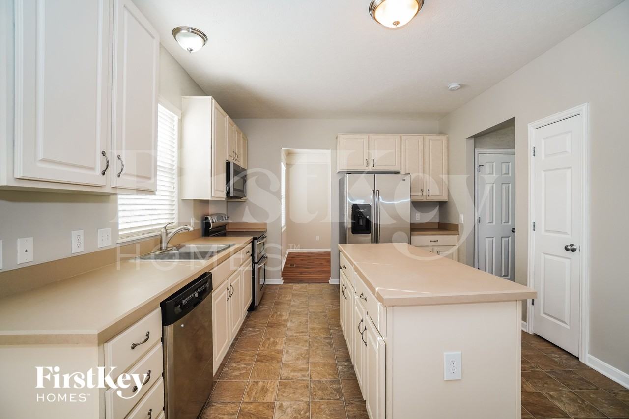 1967 Caplinger Dr - Photo 7 of 15