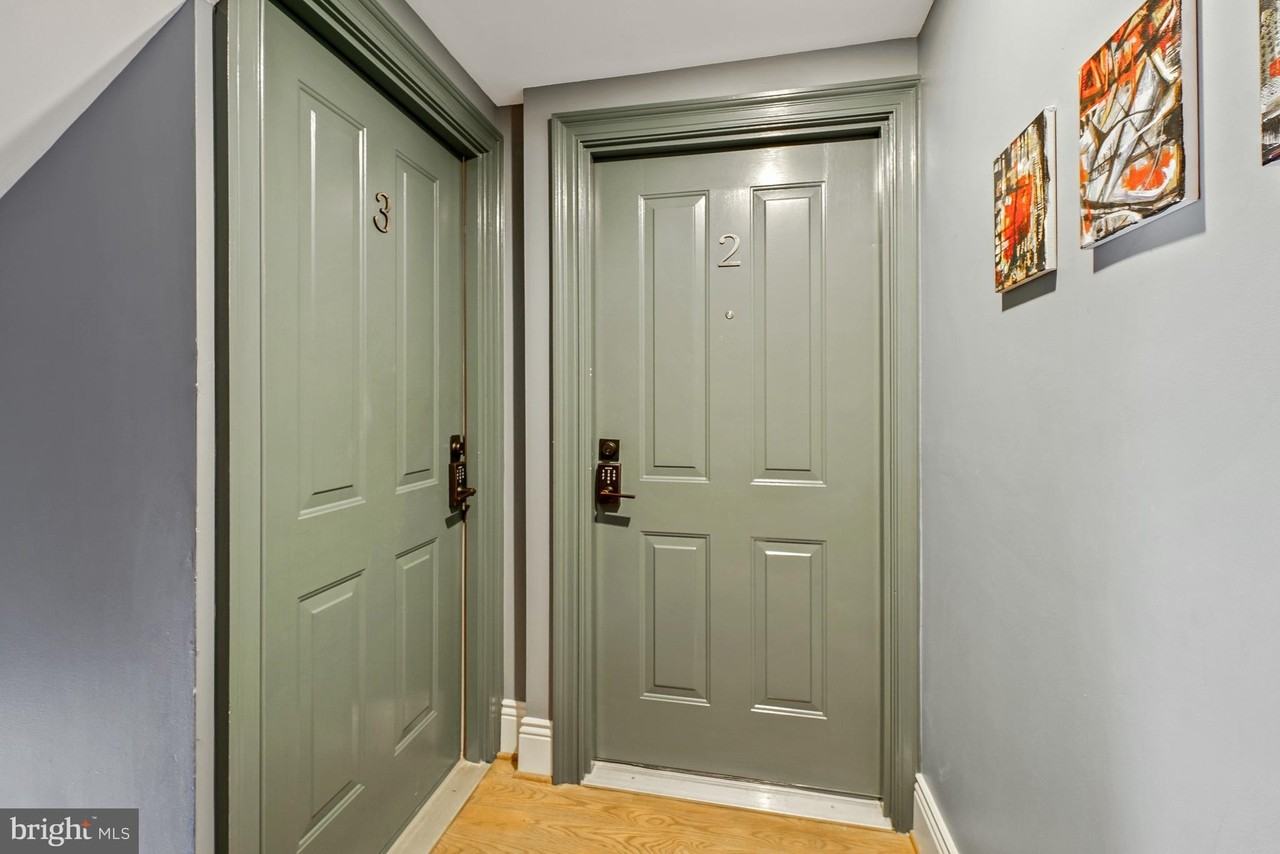 416 A St Se Apt 3 - Photo 3 of 31