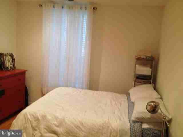 2627 Adams Mill Rd Nw Apt 102 - Photo 6 of 9