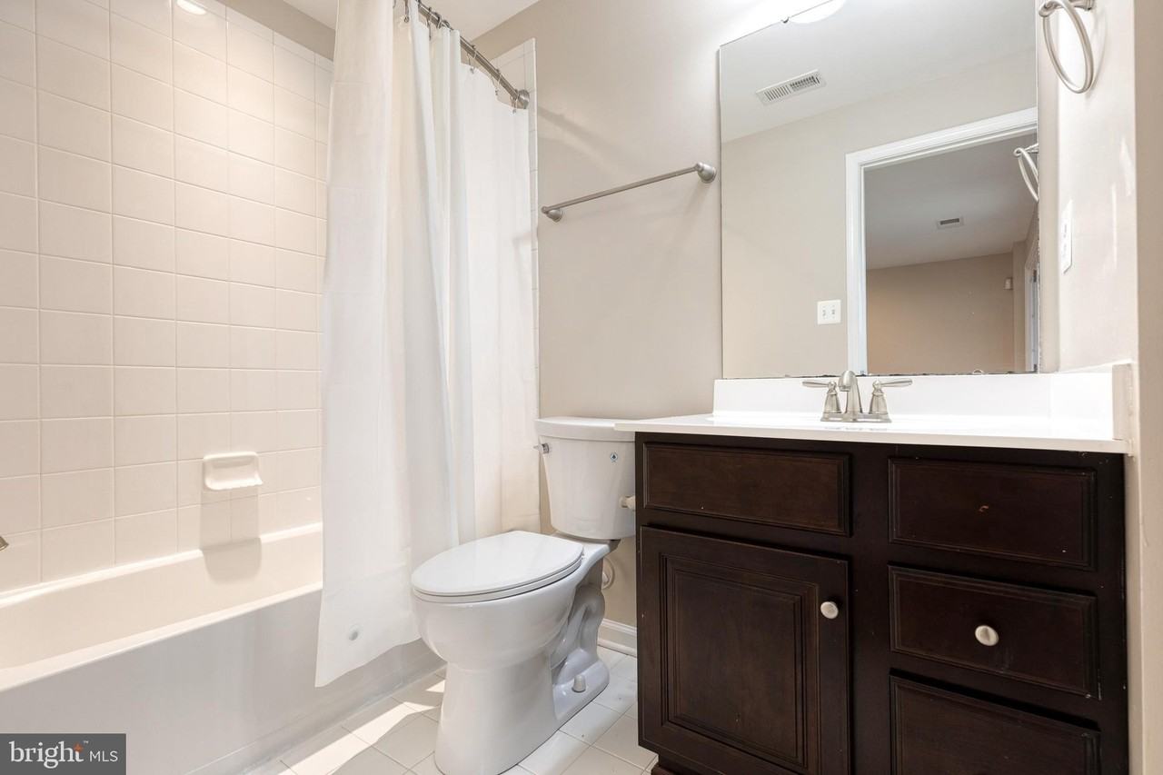 7223 Winding Hills Dr - Photo 6 of 31