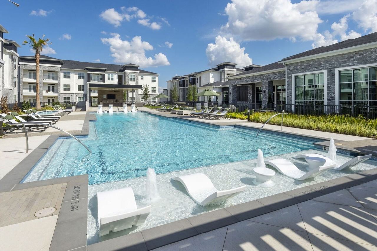 20130 Schiel Rd - Photo 5 of 8