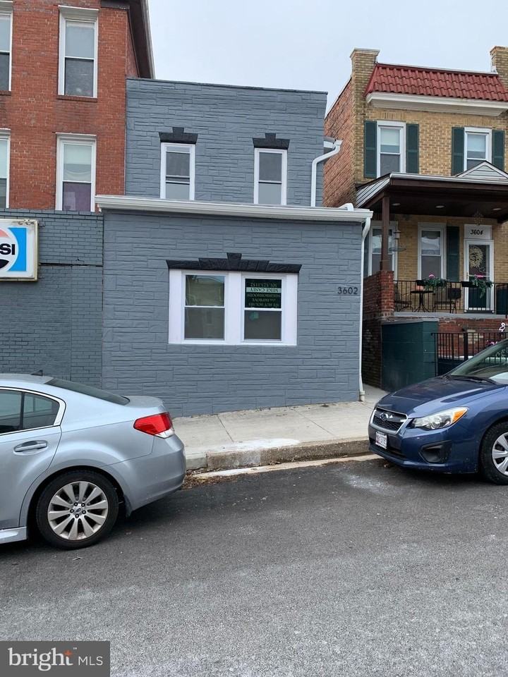 3602 Parkdale Ave Apt 2 - Photo 2 of 21