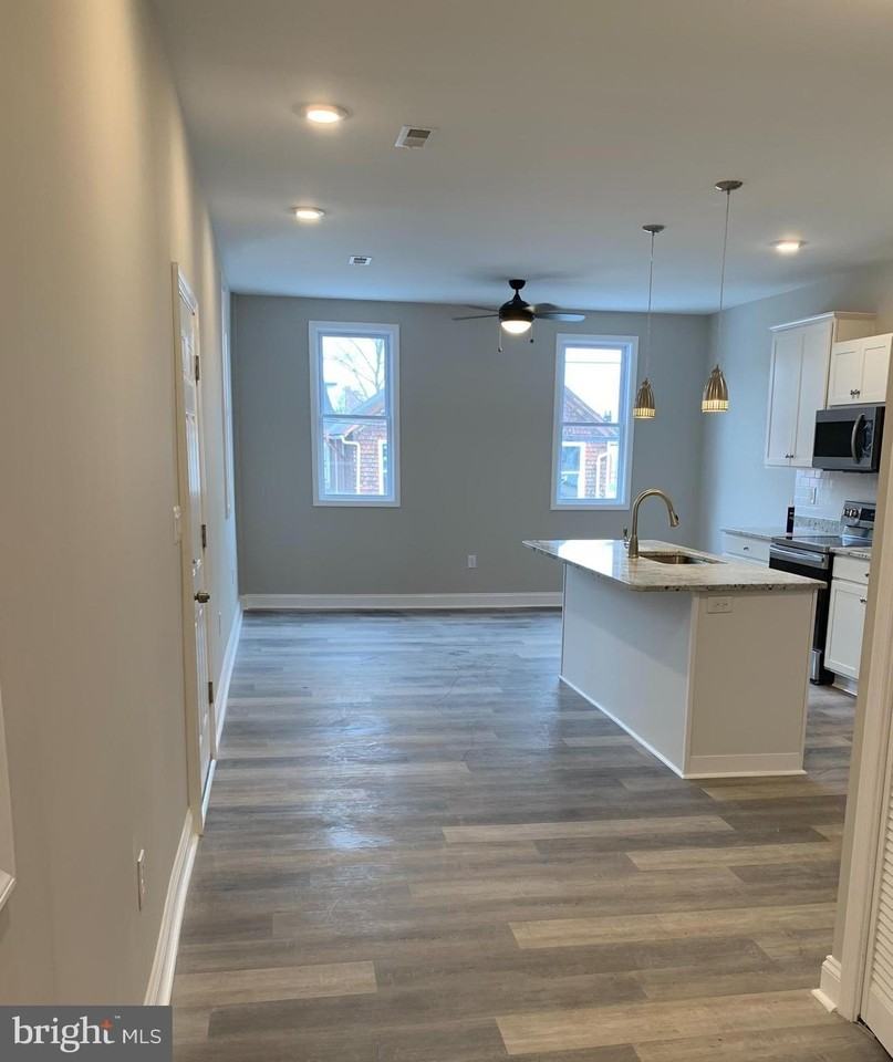 3602 Parkdale Ave Apt 2 - Photo 7 of 21