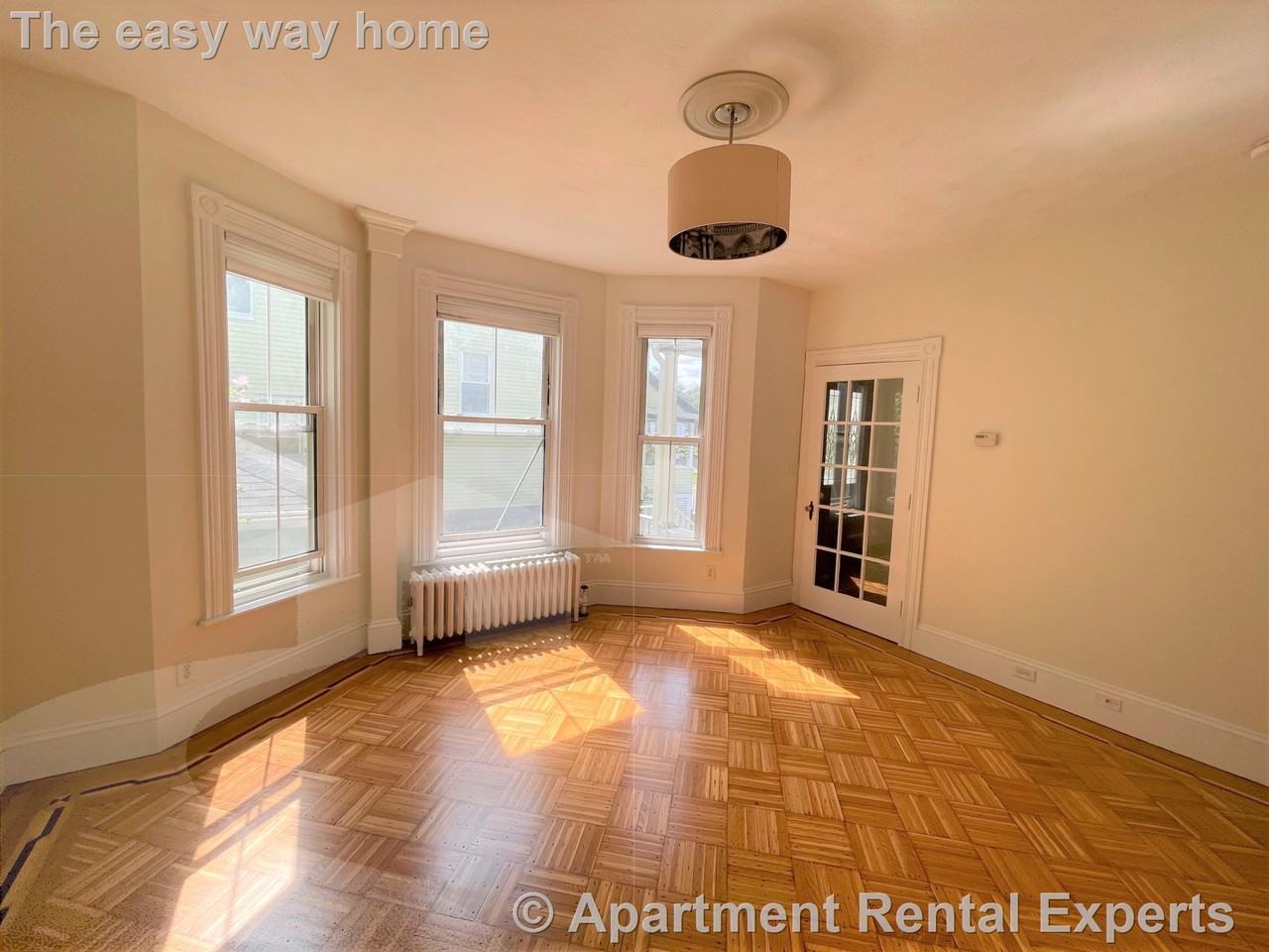 83 Dexter St - Photo 2 of 16