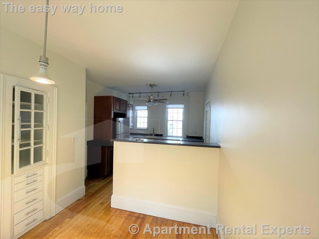 83 Dexter St - Photo 6 of 16