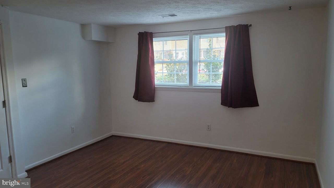 19212 Deep Run Ct - Photo 2 of 15