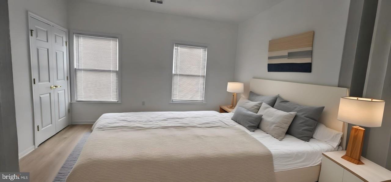 422 Main St Unit 300 - Photo 2 of 13