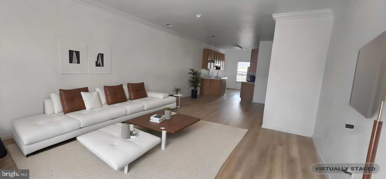 422 Main St Unit 300 - Photo 3 of 13