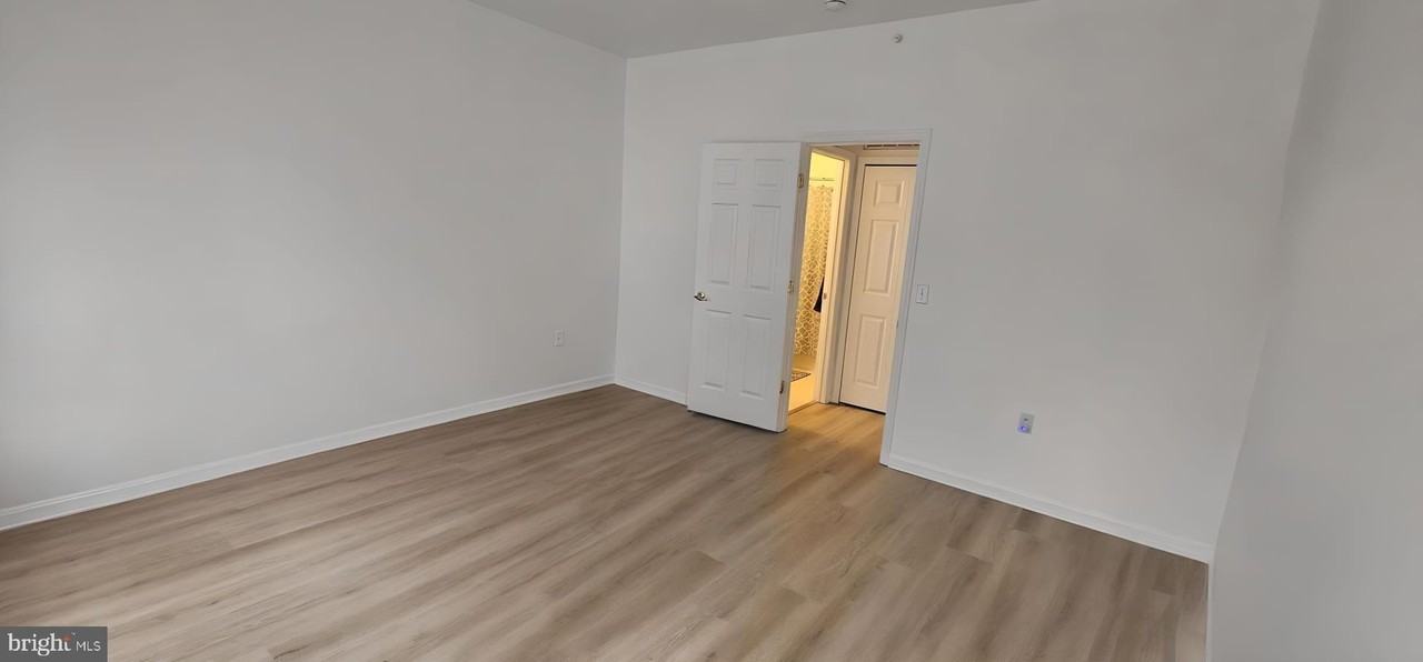 422 Main St Unit 300 - Photo 6 of 13