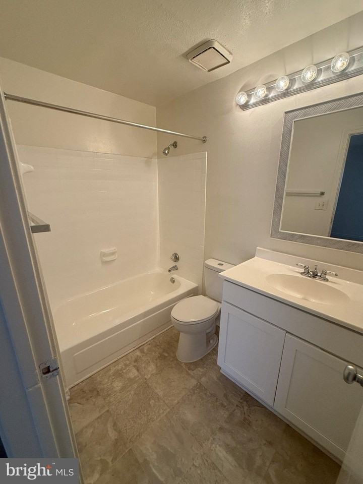 18520 Boysenberry Dr Apt 230 - Photo 6 of 15