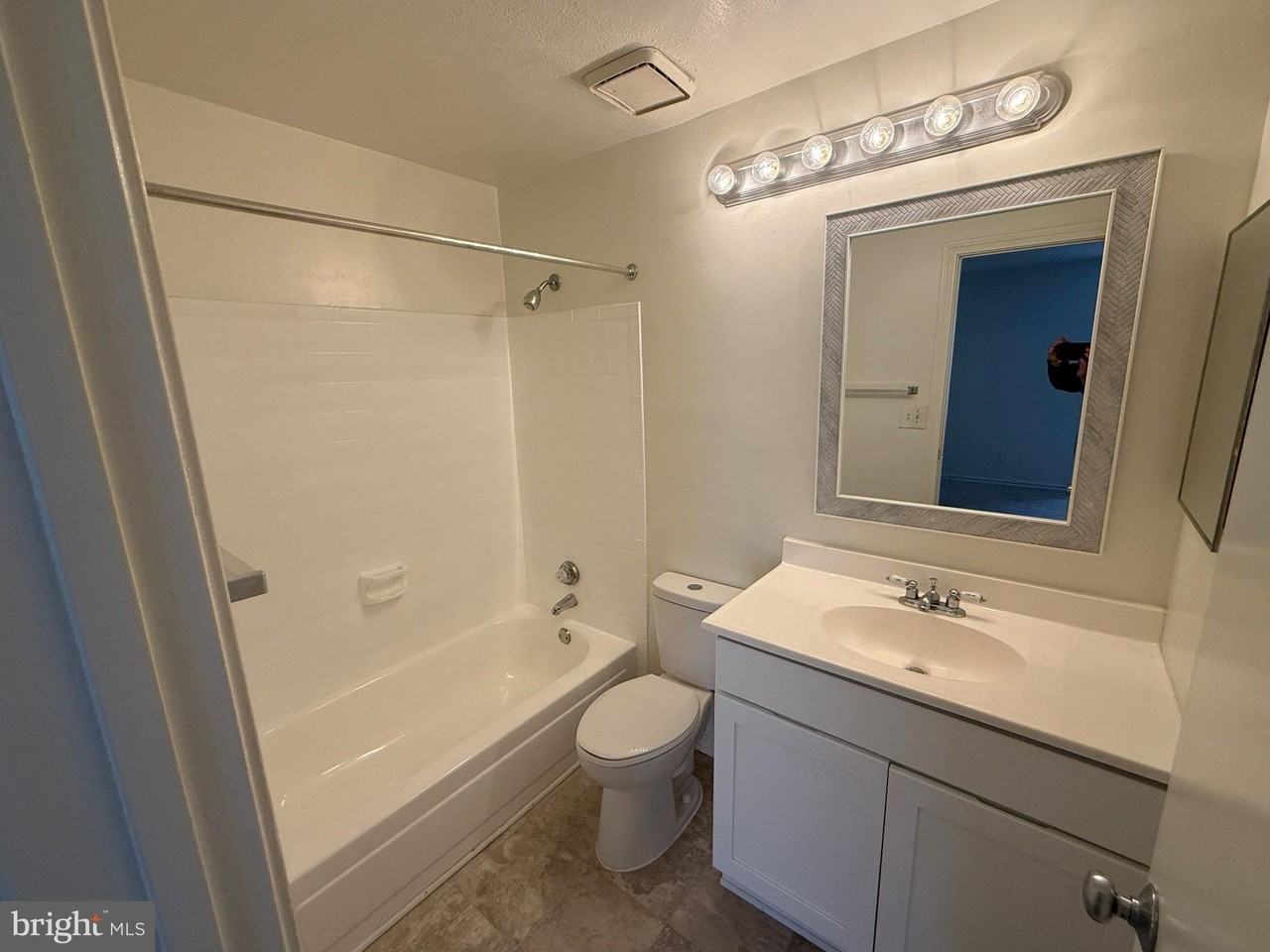 18520 Boysenberry Dr Apt 230 - Photo 7 of 15