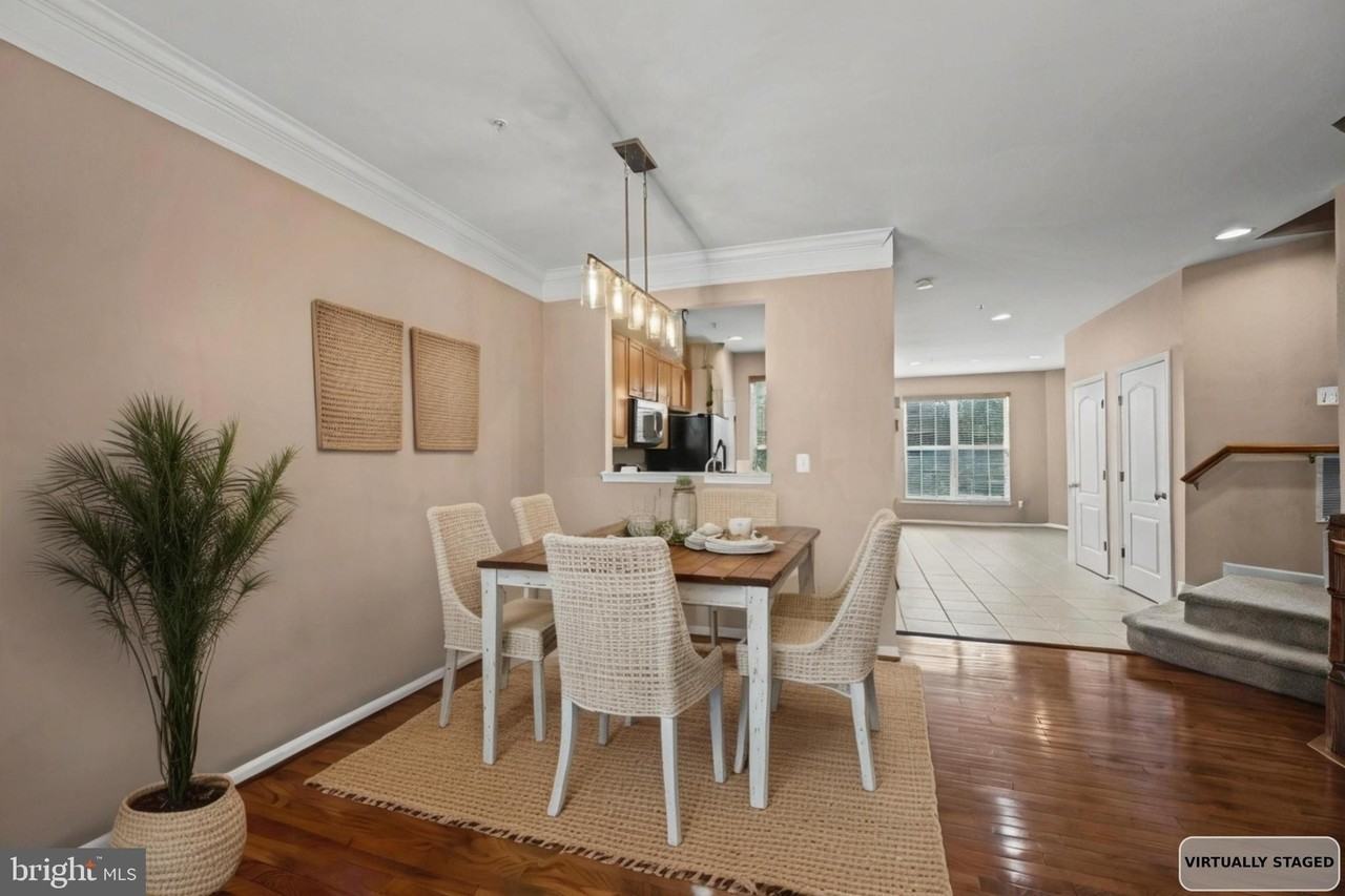 735 Parev Way - Photo 4 of 24