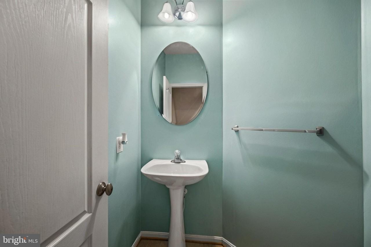 735 Parev Way - Photo 7 of 23