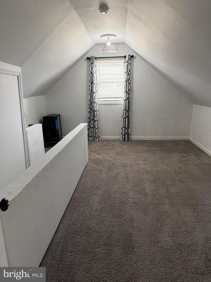 6609 Patterson St - Photo 7 of 15