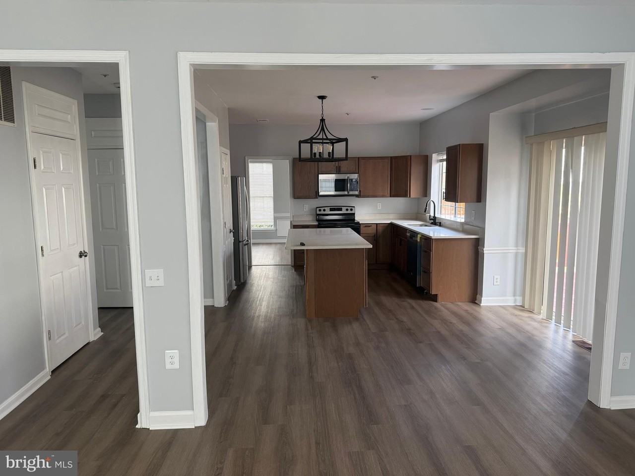 3113 Eagles Nest Dr - Photo 3 of 41