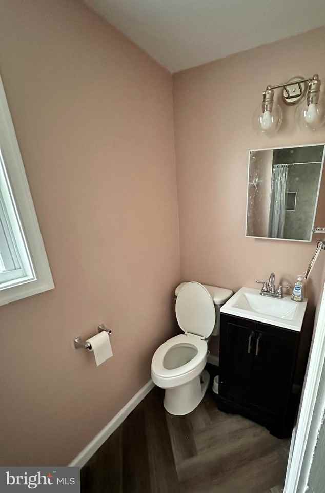 242 Grant St #2ndFL - Photo 6 of 13