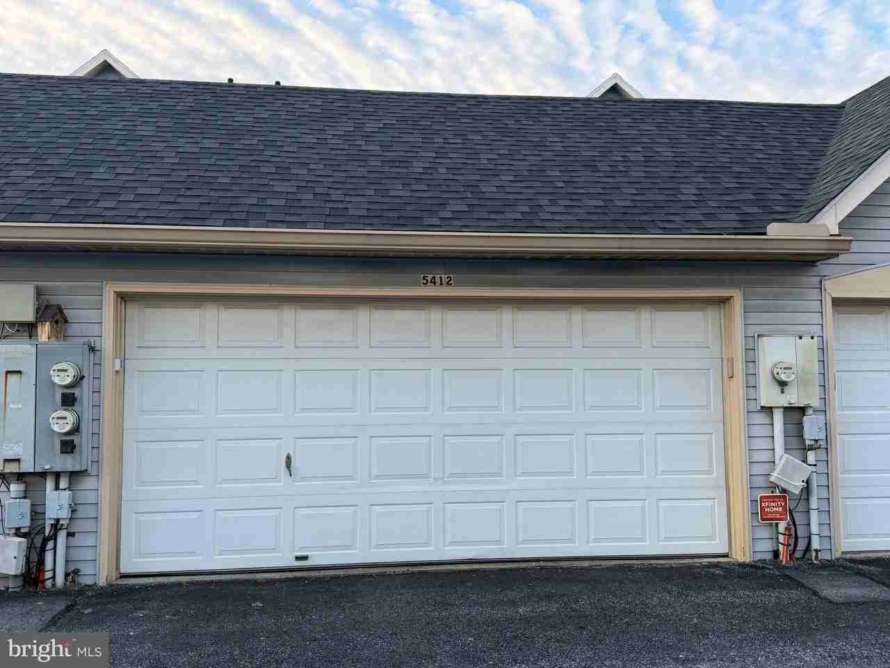 5412 Oxford Dr - Photo 3 of 22