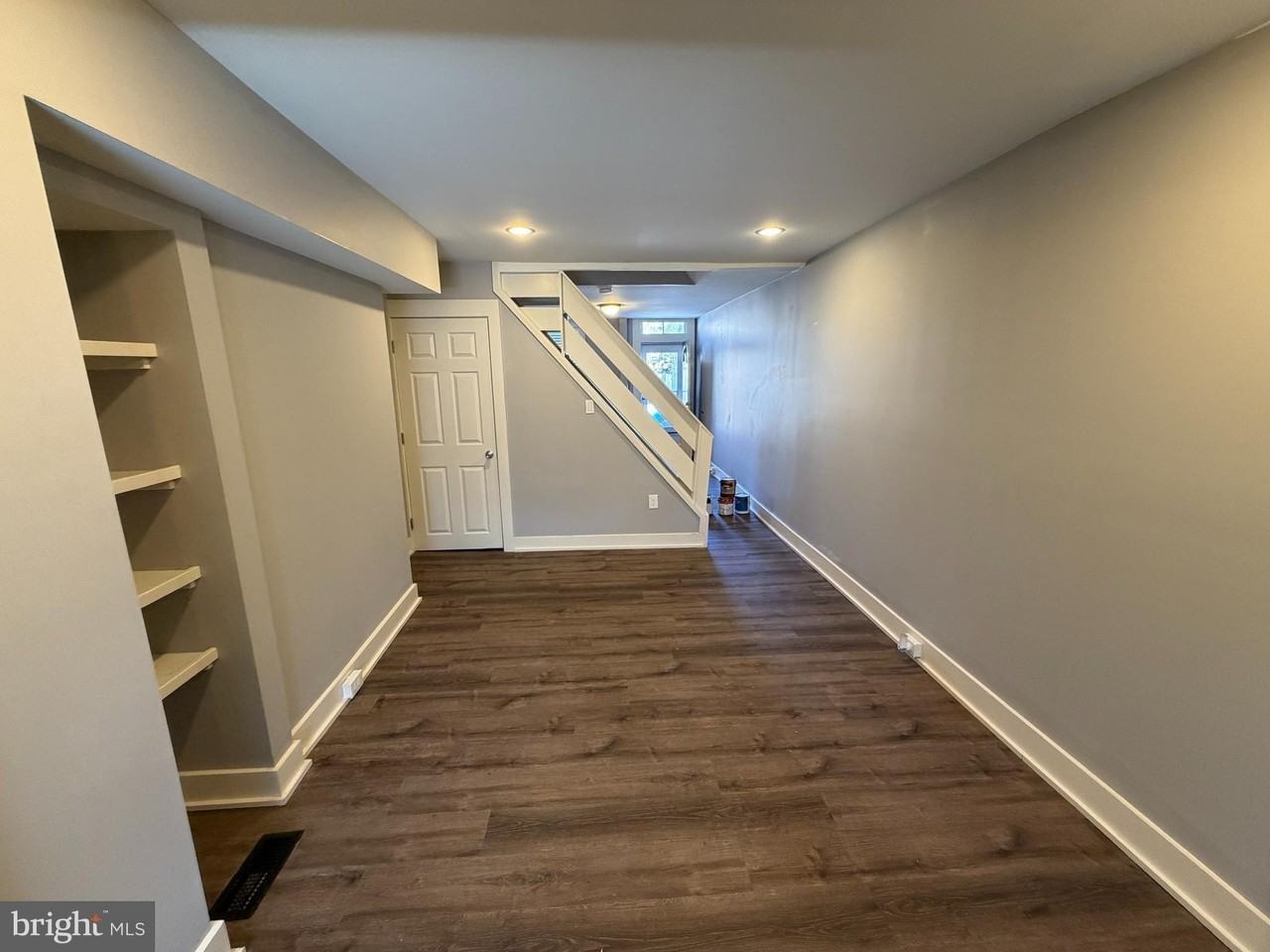 134 W Airy St - Photo 5 of 18