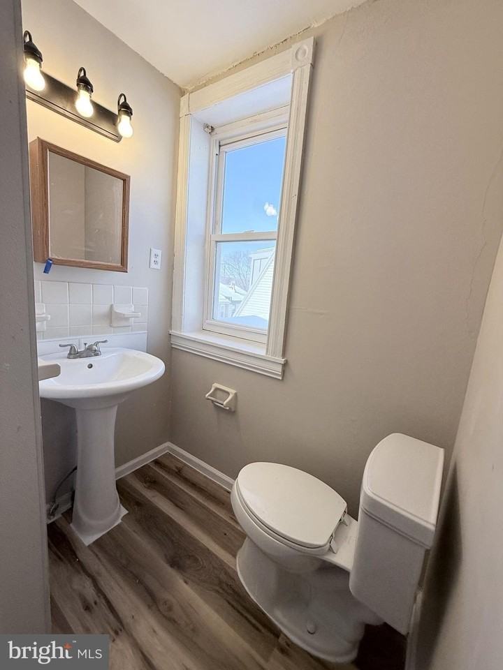 158 Fountain St #3 - Photo 6 of 12