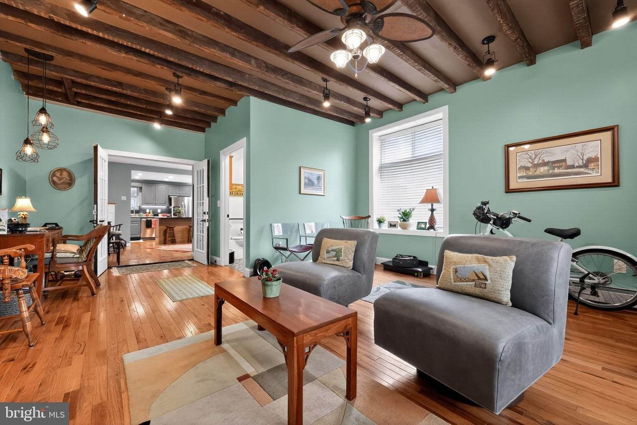 2100 E Dauphin St - Photo 5 of 31