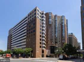 900 N Stafford St Apt 1901 - Photo 1 of 1