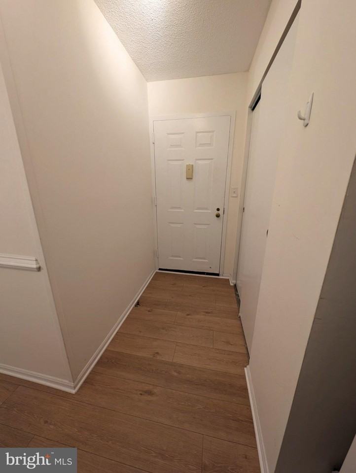 900 N Stafford St Apt 1901 - Photo 3 of 25