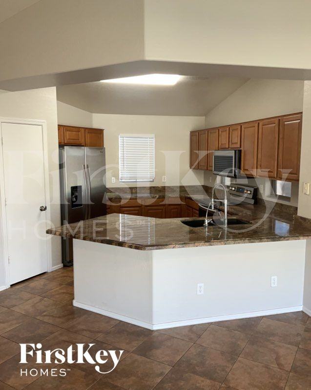 2536 W Bartlett Way - Photo 7 of 13