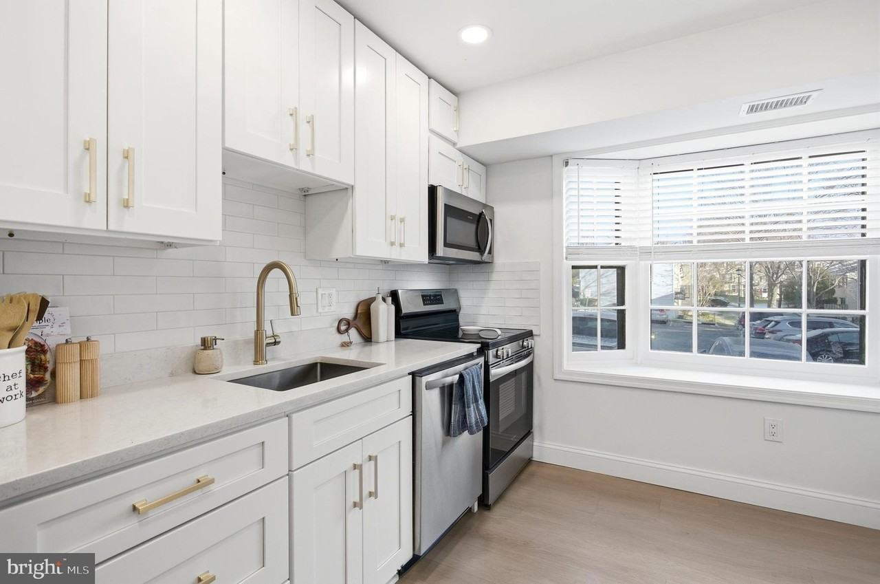 6449 Birch Leaf Ct - Photo 3 of 17