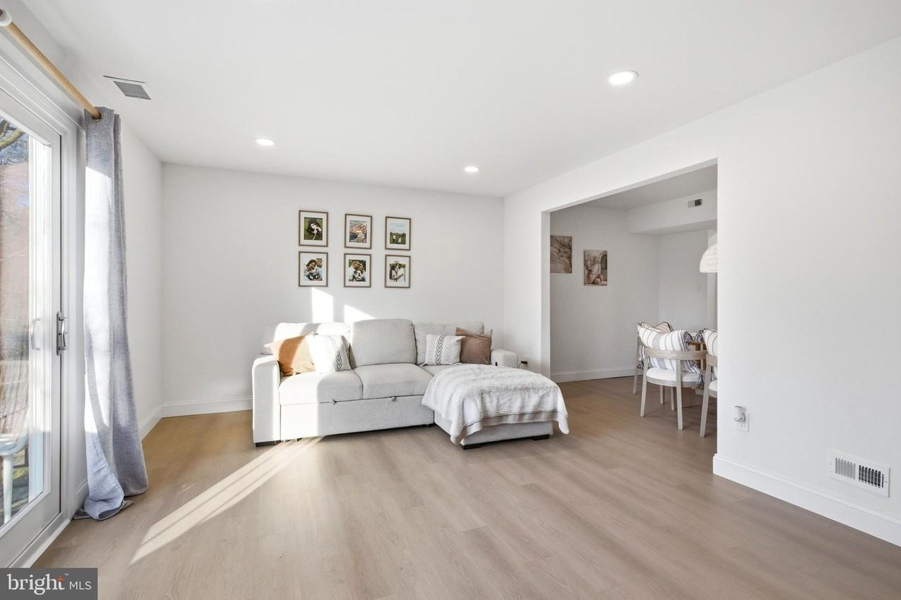 6449 Birch Leaf Ct - Photo 7 of 17