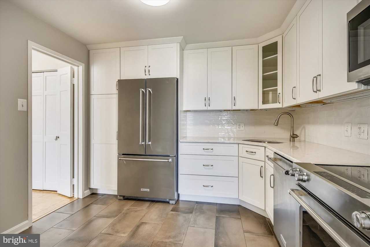6800 Fleetwood Rd #1004 - Photo 7 of 40