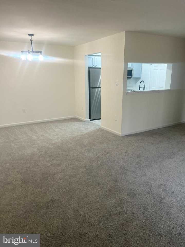 5700 Shadwell Ct Unit 77 - Photo 3 of 19