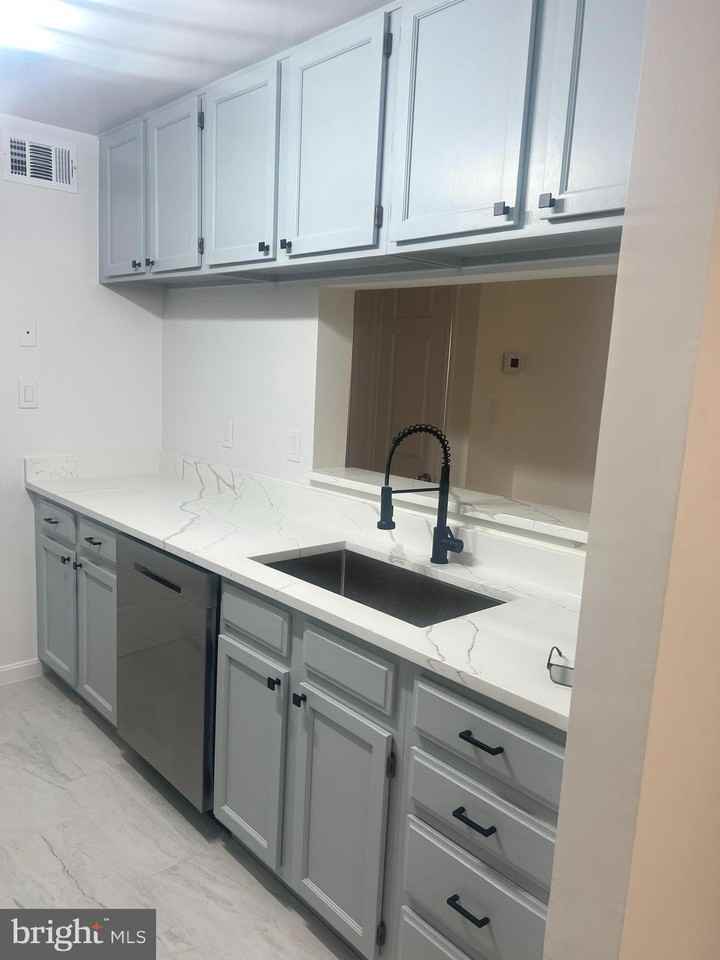 5700 Shadwell Ct Unit 77 - Photo 5 of 19