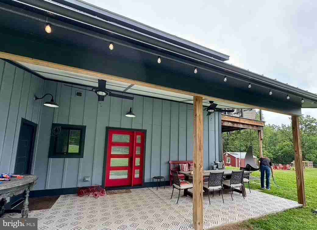 22887 Hopeful Ln - Photo 2 of 20