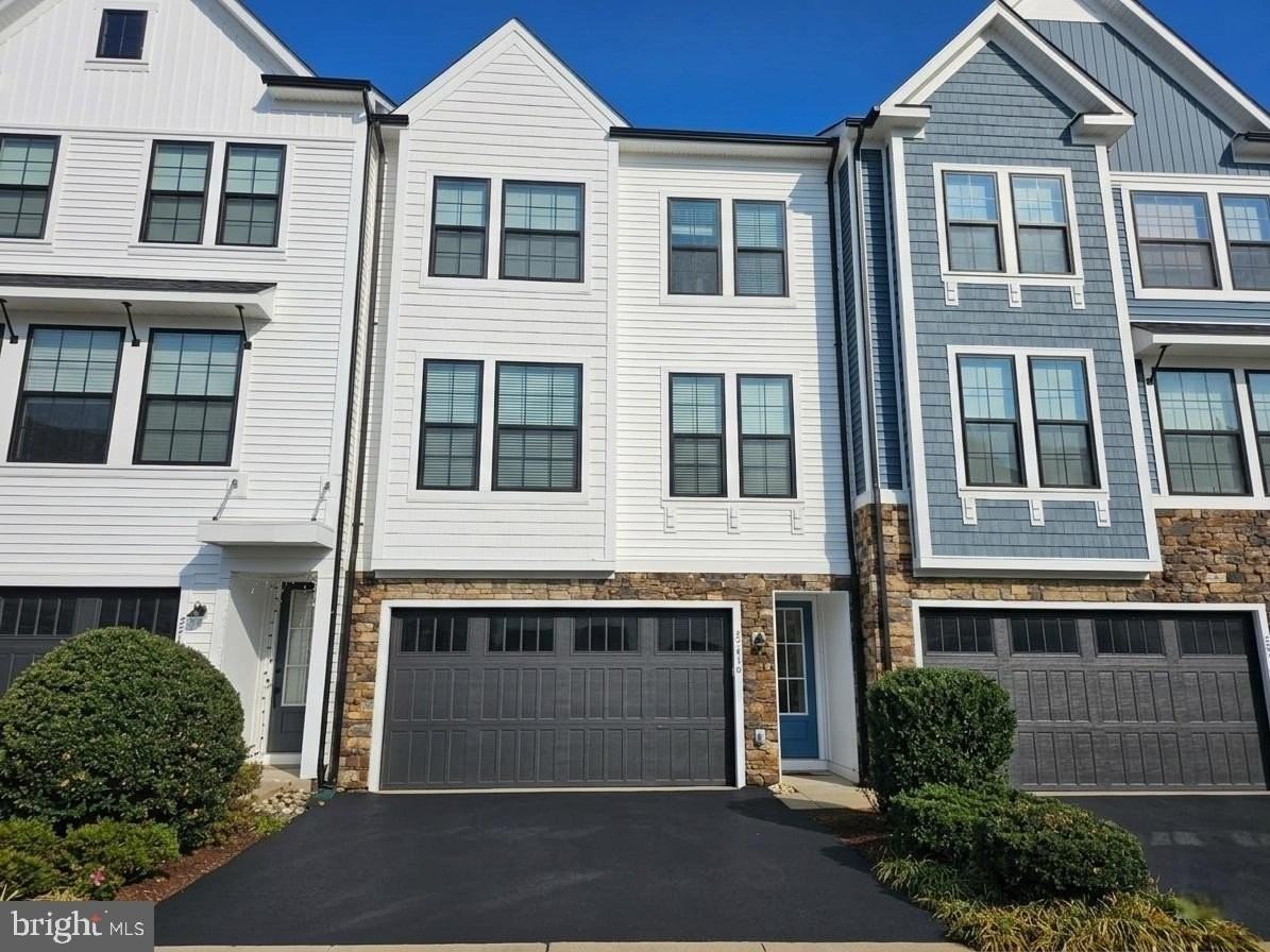 25470 Hartland Orchard Ter - Photo 2 of 50