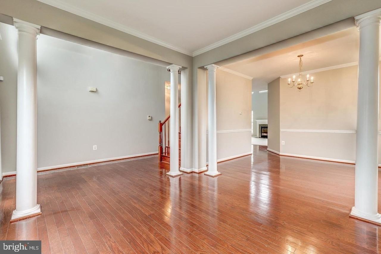 14204 Murphy Ter - Photo 3 of 19