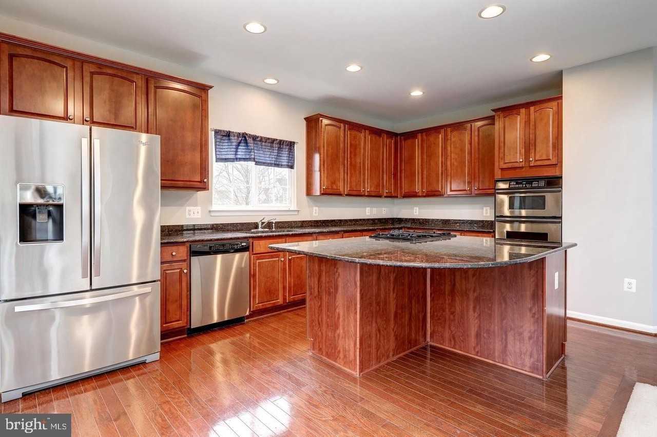 14204 Murphy Ter - Photo 7 of 19