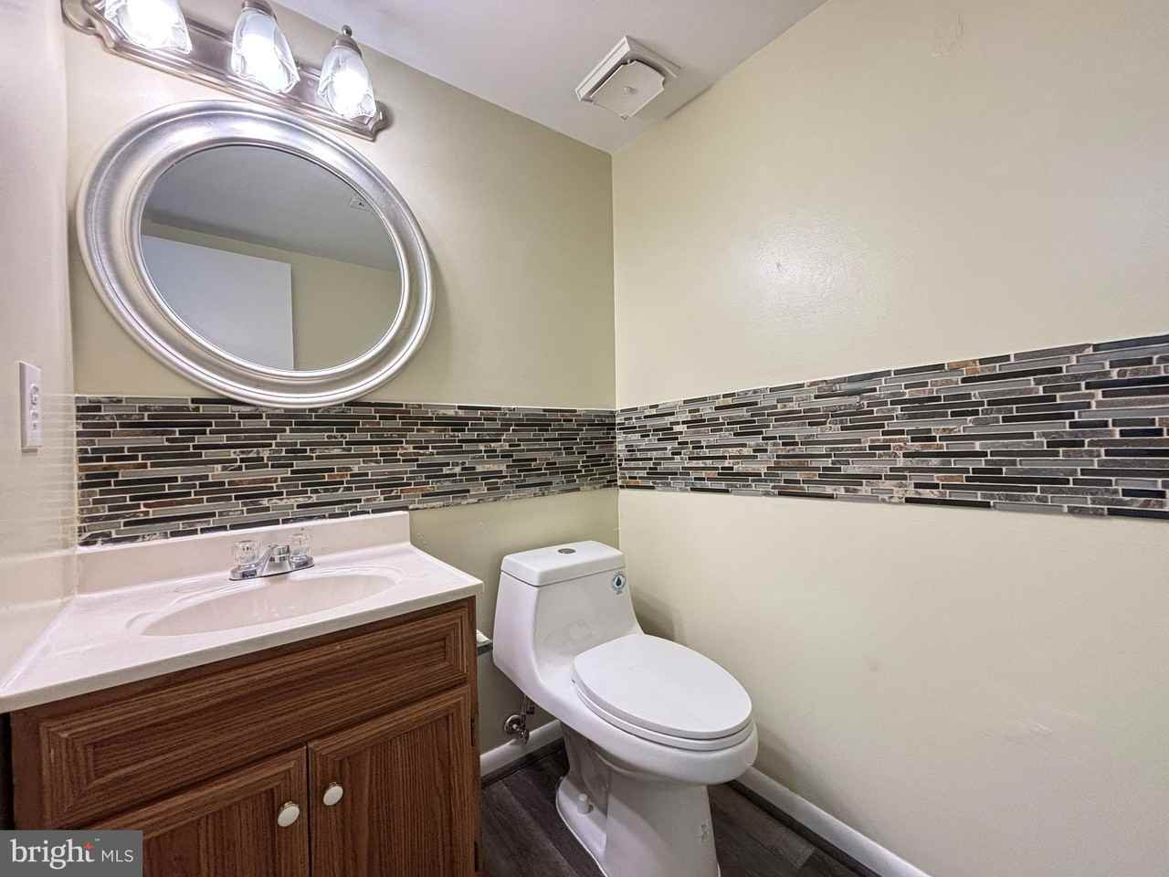 4306 Eileen Ct - Photo 7 of 17