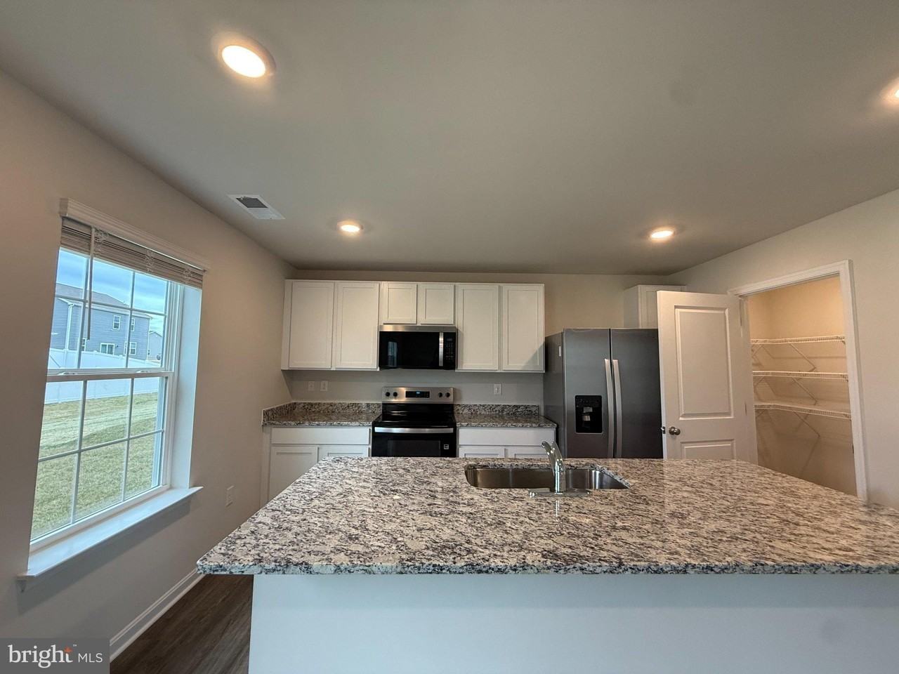 345 Anconas Blvd - Photo 2 of 24