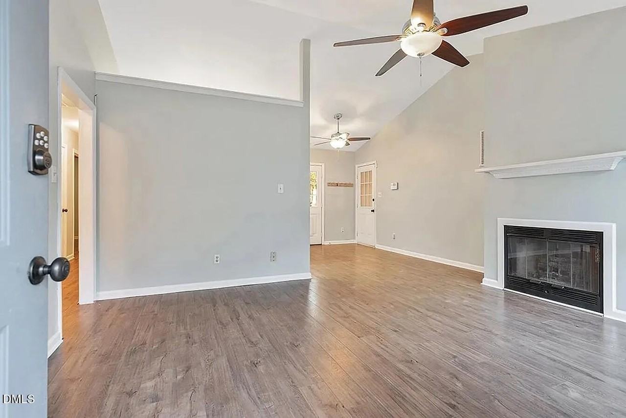 805 Brewers Glynn Ct - Photo 3 of 24