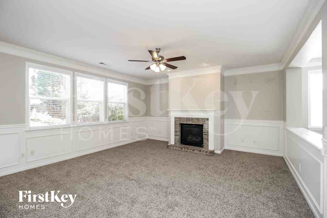 4346 Alysheba Dr - Photo 2 of 15