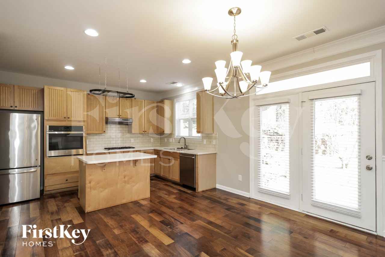 4346 Alysheba Dr - Photo 4 of 15